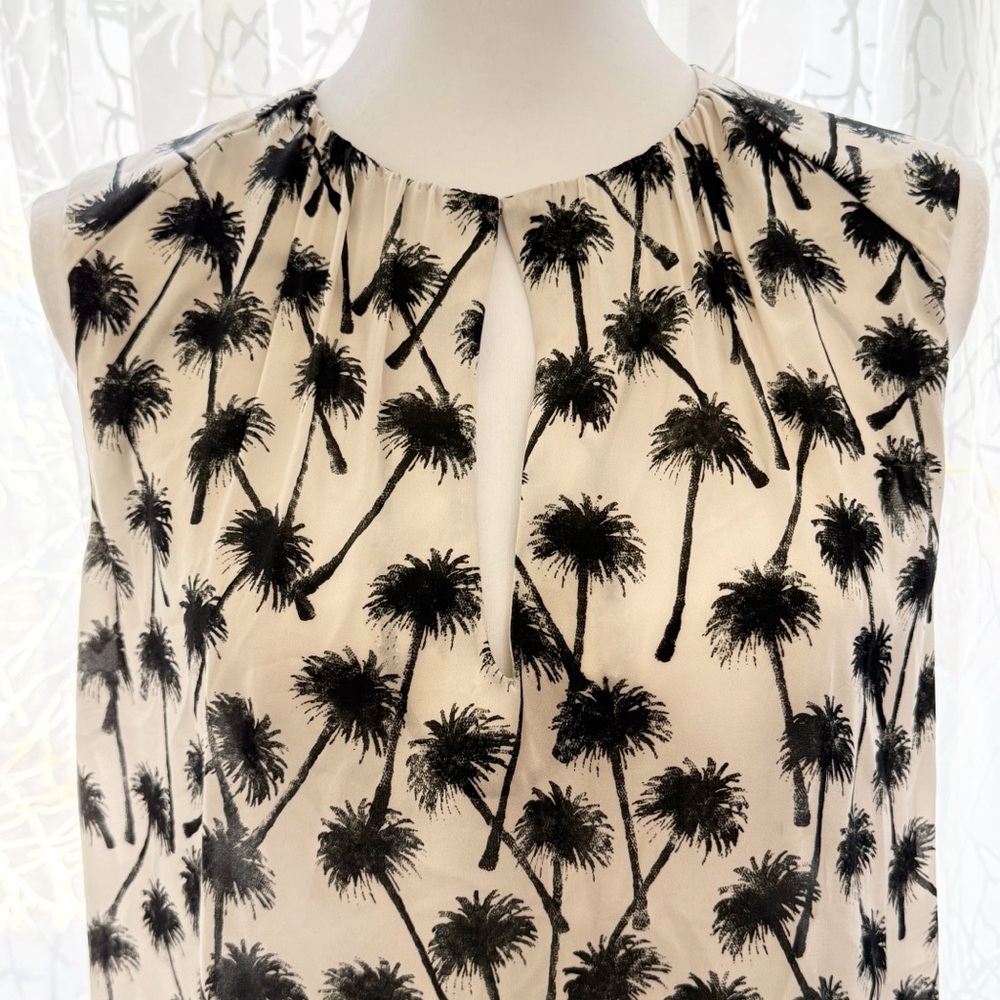 L’AGENCE WHITE BLACK PALM TREE PRINT SILK LOOSE FIT SLEEVELESS BLOUSE TOP - Picture 3 of 6